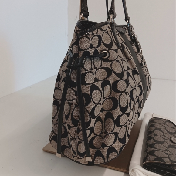 Coach Signature Monogram Stripe Canvas Devin Shoulder Bag w/ Peyton Wallet - Picture 6 of 16